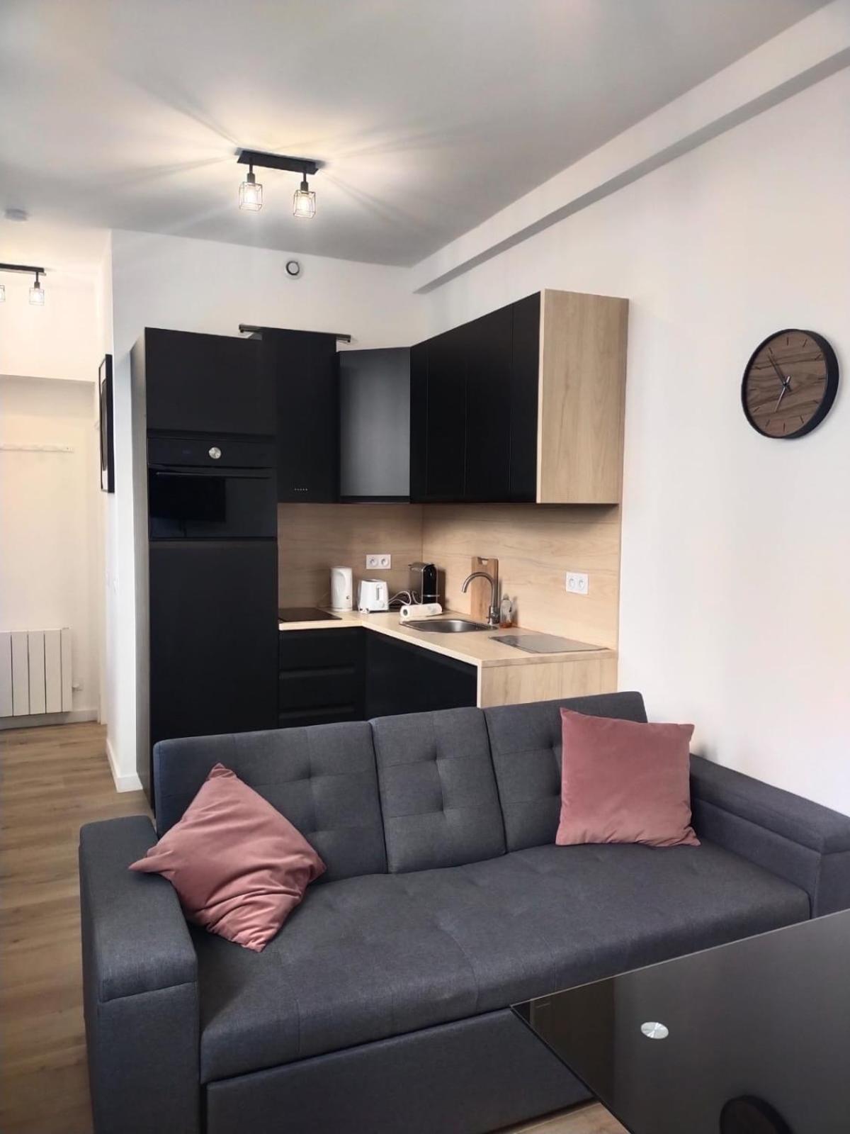 2 Piece Avec Terrasse Ensoleille Leilighet Suresnes Eksteriør bilde